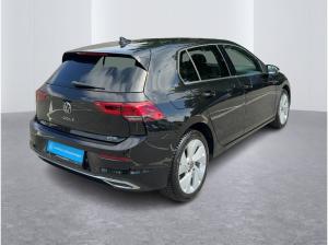Volkswagen Golf VIII 1.5 eTSI Style DSG Navi Sitzhzg LED