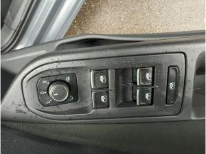 Volkswagen Golf VIII 1.0 eTSI Active DSG Ganzjahresreifen