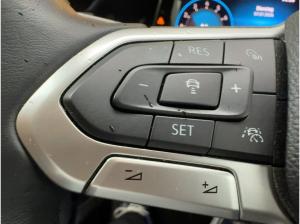Volkswagen Golf VIII 1.0 eTSI Active DSG Ganzjahresreifen
