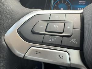 Volkswagen Golf VIII 1.5 eTSI Style DSG Navi Sitzhzg LED