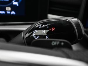 Volkswagen T-Roc R-Line 1.5 eTSI DSG AHK Navi Pano Matrix