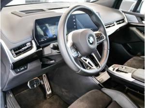 BMW 220 220i Active Tourer M Sport + DA+ + PA+ + AHK + PANO + ADAP LED + HUD + UVM