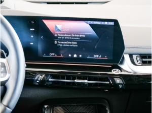 BMW 220 220i Active Tourer M Sport + DA+ + PA+ + AHK + PANO + ADAP LED + HUD + UVM