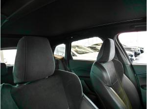 BMW 220 220i Active Tourer M Sport + DA+ + PA+ + AHK + PANO + ADAP LED + HUD + UVM