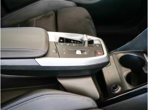 BMW 220 220i Active Tourer M Sport + DA+ + PA+ + AHK + PANO + ADAP LED + HUD + UVM
