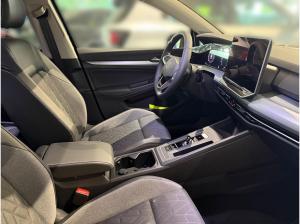 Volkswagen Golf VIII Life 2,0 TDI Energy-AHK-IQ.Light