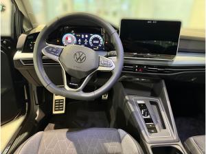 Volkswagen Golf VIII Life 2,0 TDI Energy-AHK-IQ.Light
