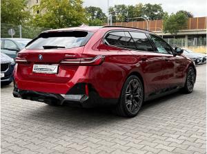 BMW 550 e xDrive Touring M Sport //Stop&Go B&W Pano