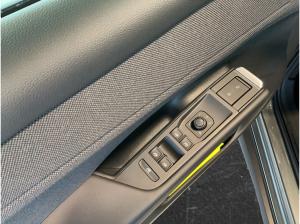Volkswagen T-Roc Life 1.5 eTSI DSG LED Navi RFK ISOFIX 17 Zoll