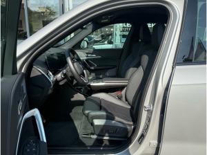 BMW X1 xDrive23i M Sport HeadUp Stop&Go HarmanKardon