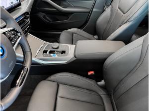 BMW i4 eDrive35 DA + ACC + Glasdach + 17