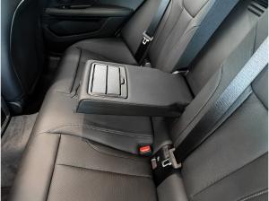 BMW i4 eDrive35 DA + ACC + Glasdach + 17