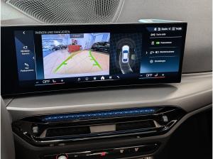 BMW i4 eDrive35 DA + ACC + Glasdach + 17