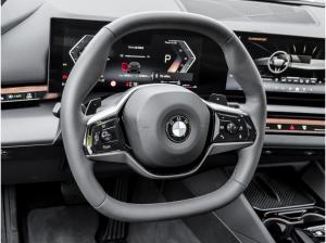 BMW 520 520i TOURING+H/K+DA+360°+AMBI+KOMFORTZG
