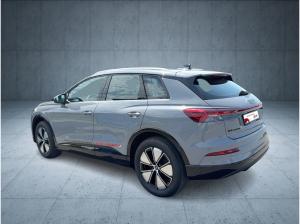 Audi Q4 e-tron Q4 SUV e-tron AHK 19 elHeck Keyless ACC Cam 4xSHZ
