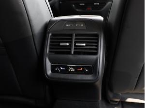 Volkswagen Passat Variant 1.5 eTSi DSG Business Standheiz. R-Kamera elektr.Heckklappe SideAssist ACC
