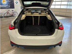 BMW i4 Gran Coupe LED/PDC/SHZ *SOFORT*