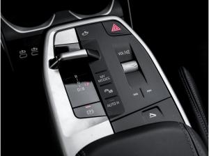 BMW iX1 xDrive30 M Sport HUD ACC AHK RFK NAVI LED