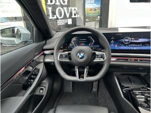 BMW 520 520d xDrive Touring M Sport DA+ PA Prof Pano AHK