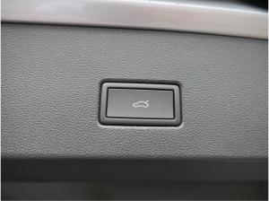 Volkswagen T-Roc Black Style 1,5 TSI DSG*AHK*ACC*MATRIX-LED*SHZ*PDC*KAMERA*TEMPOMAT*19-ZOLL