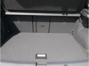 Volkswagen T-Roc Black Style 1,5 TSI DSG*AHK*ACC*MATRIX-LED*SHZ*PDC*KAMERA*TEMPOMAT*19-ZOLL