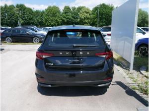 Skoda Fabia Selection 1.0 TSI *NAVI-ÜBER-SMARTLINK*PDC-HI*LED*SHZ*KLIMA*RADIO