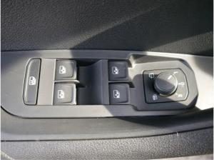 Skoda Karoq Sportline 2.0 TSI 4x4 DSG*ACC*AHK-SCHWENKBAR*PDC-HINTEN*KESSY*LENKRADHEIZUNG*