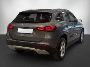 Mercedes-Benz GLA 200 NAVI/LED/SHZ/MFL *SOFORT*