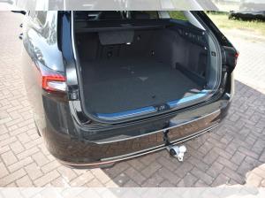 Skoda Superb Combi1.5 TSI iV DSG L&K*AHK*Pano*H.Up*uvm