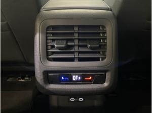 Volkswagen T-Roc 1.5 eTSI DSG Life / LED RFK