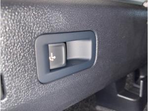 Volkswagen T-Roc 1.5 eTSI DSG Life / LED RFK