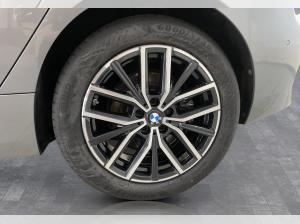 BMW 220 i Active Tourer M Sport AHK Driv.Assist+ LED