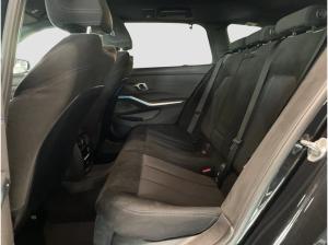 BMW 320 i Touring M Sport LiveCockpitProf Kamera LED