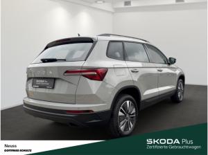 Skoda Karoq TOUR TSI DSG AHK NAVI SITZHEIZUNG EINPARKHILFE LED
