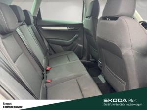 Skoda Karoq TOUR TSI DSG AHK NAVI SITZHEIZUNG EINPARKHILFE LED