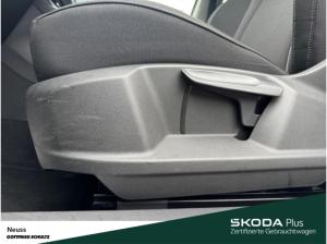 Skoda Karoq TOUR TSI DSG AHK NAVI SITZHEIZUNG EINPARKHILFE LED