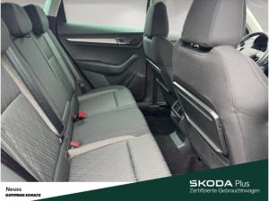 Skoda Karoq SELECTION TSI DSG NAVI SITZHEIZUNG EINPARKHILFE LED