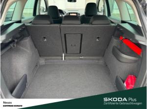 Skoda Karoq SELECTION TSI DSG NAVI SITZHEIZUNG EINPARKHILFE LED
