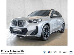 BMW iX1 eDrive20 MSport AHK Pano HeadUp ACC 19 LM