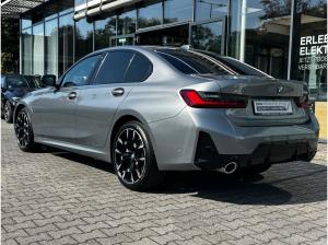 BMW 330 e xDrive M Sport //HeadUp Stop&Go Schiebedach 19 LM