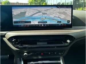 BMW 330 e xDrive M Sport //HeadUp Stop&Go Schiebedach 19 LM