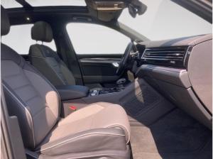 Volkswagen Touareg R-LINE BLACK STYLE 3.0TDI NP.117T AHK.AREA-VIEW.NAVI.HUD.PANO.LUFT