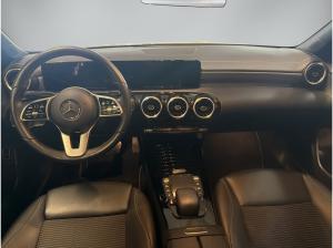 Mercedes-Benz CLA 250 NAVI/LED/SHZ *SOFORT*