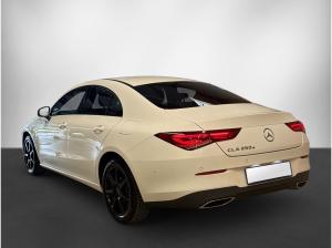 Mercedes-Benz CLA 250 NAVI/LED/SHZ *SOFORT*