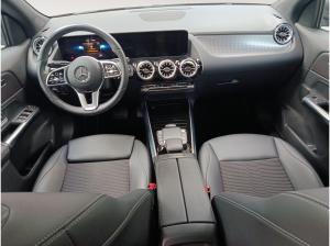 Mercedes-Benz GLA 200 NAVI/SHZ/LED *SOFORT*