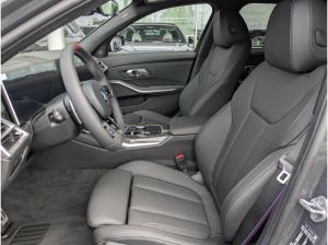 BMW M340 i xDrive Touring Black Package