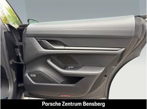 Porsche Taycan Black Edition