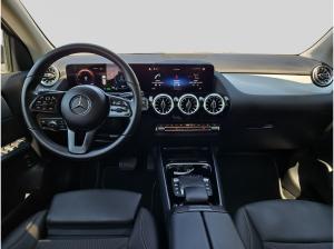 Mercedes-Benz GLA 250 NAVI/SHZ *SOFORT*