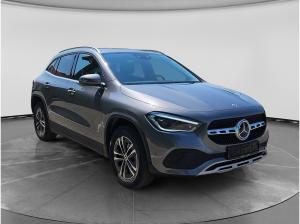 Mercedes-Benz GLA 250 NAVI/SHZ *SOFORT*