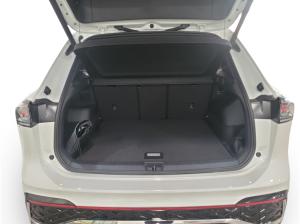 Volkswagen Tiguan 1.5 TSI DSG R-Line inkl. WKR + LEDER + IQ-LIGHT